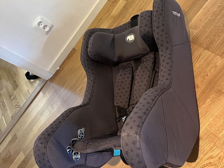 Ultrakompakt bakåtvänd bilbarnstol nachfolger