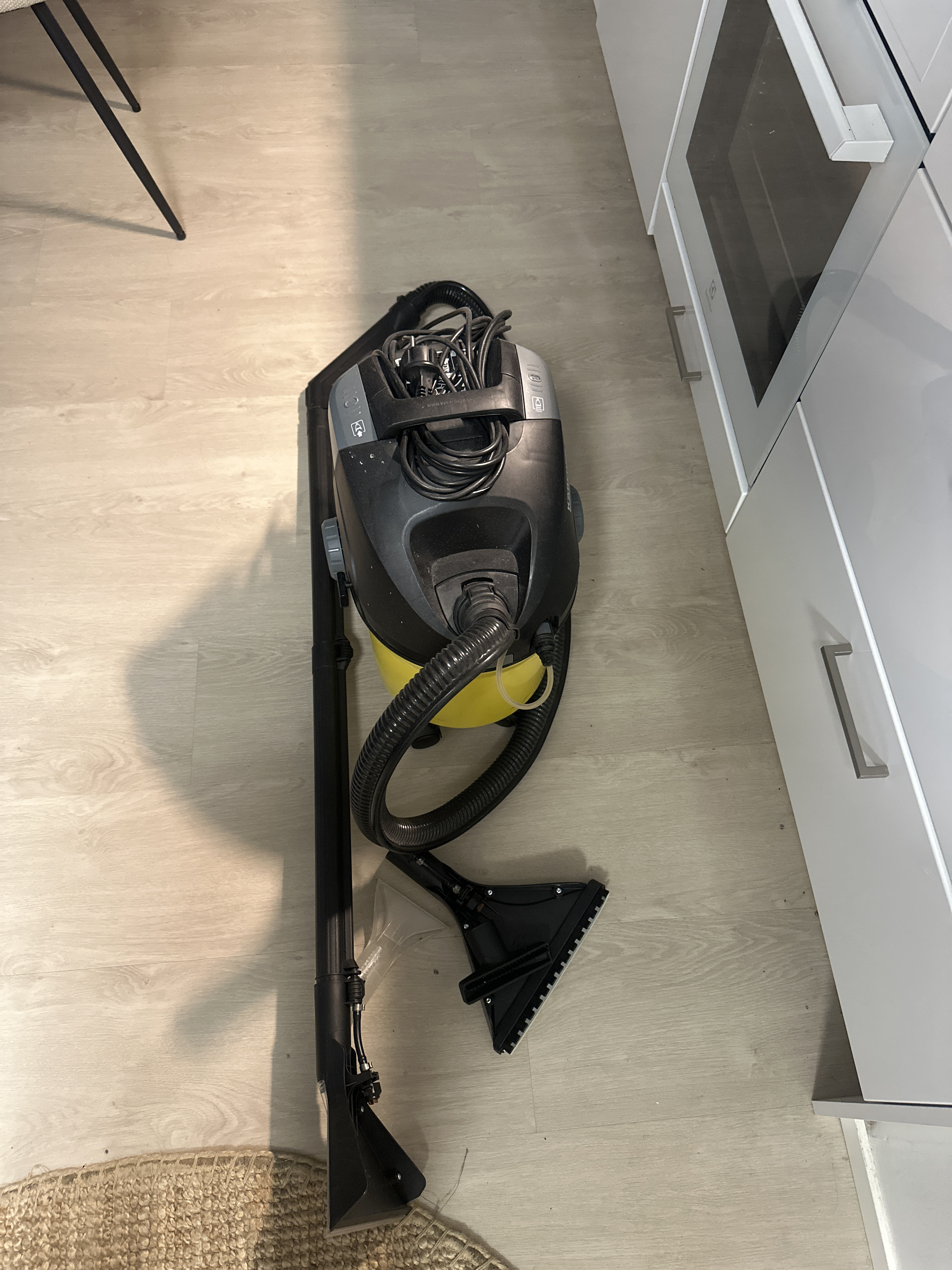 Kärcher tekstiilipesuri