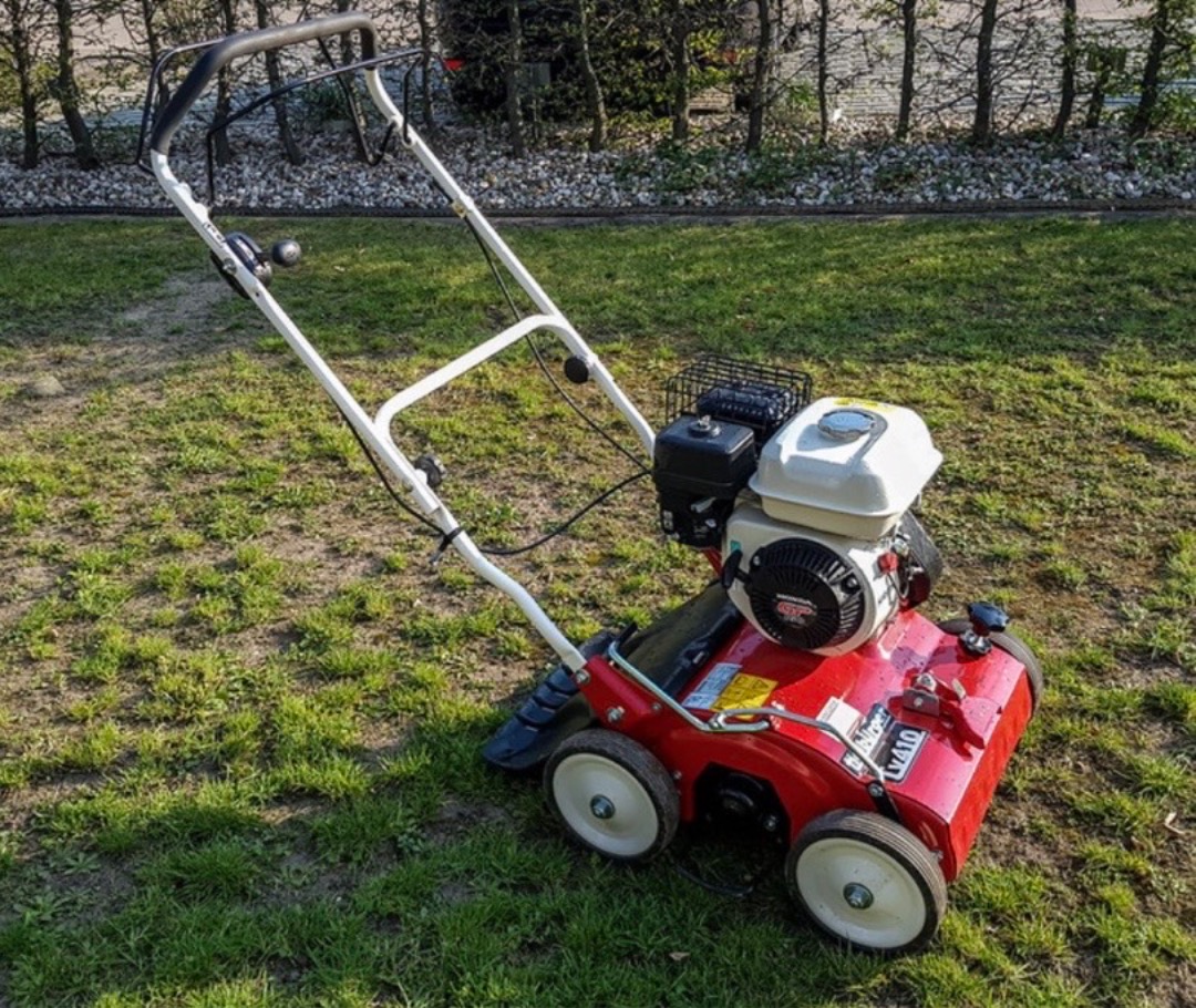 Kraftig vertikalskjærer/plenlufter tv410honda