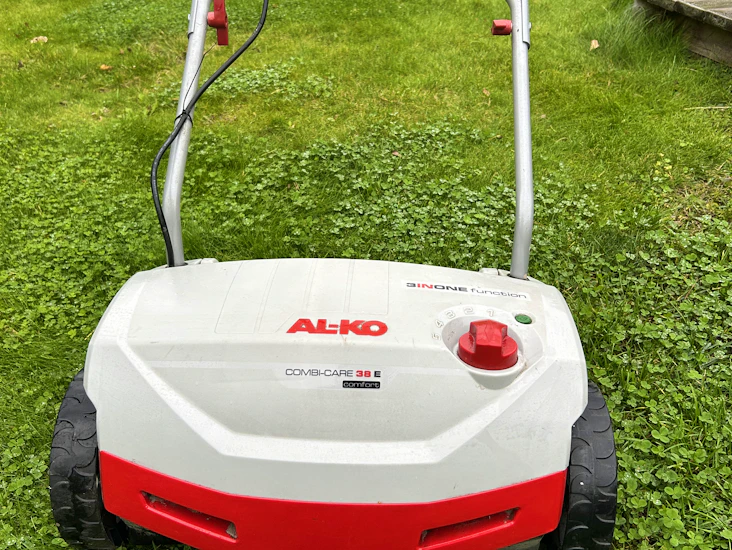 Vertikalskärare/mossrivare