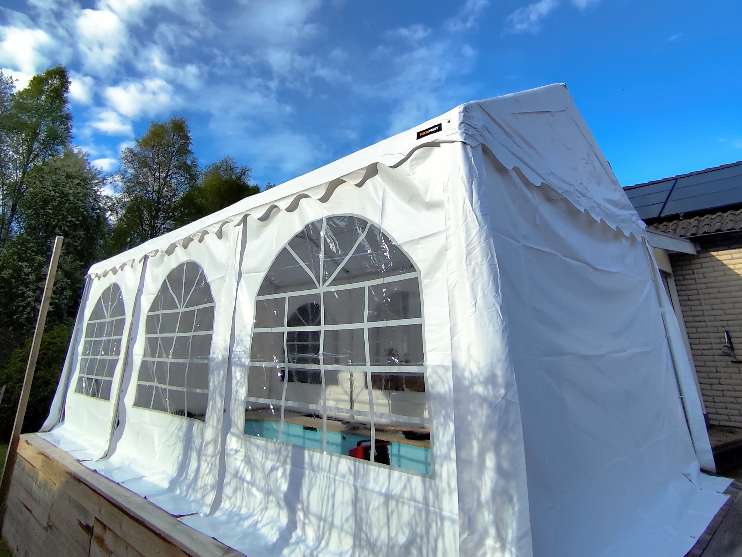 Partytält 3x6 m (18 kvm)