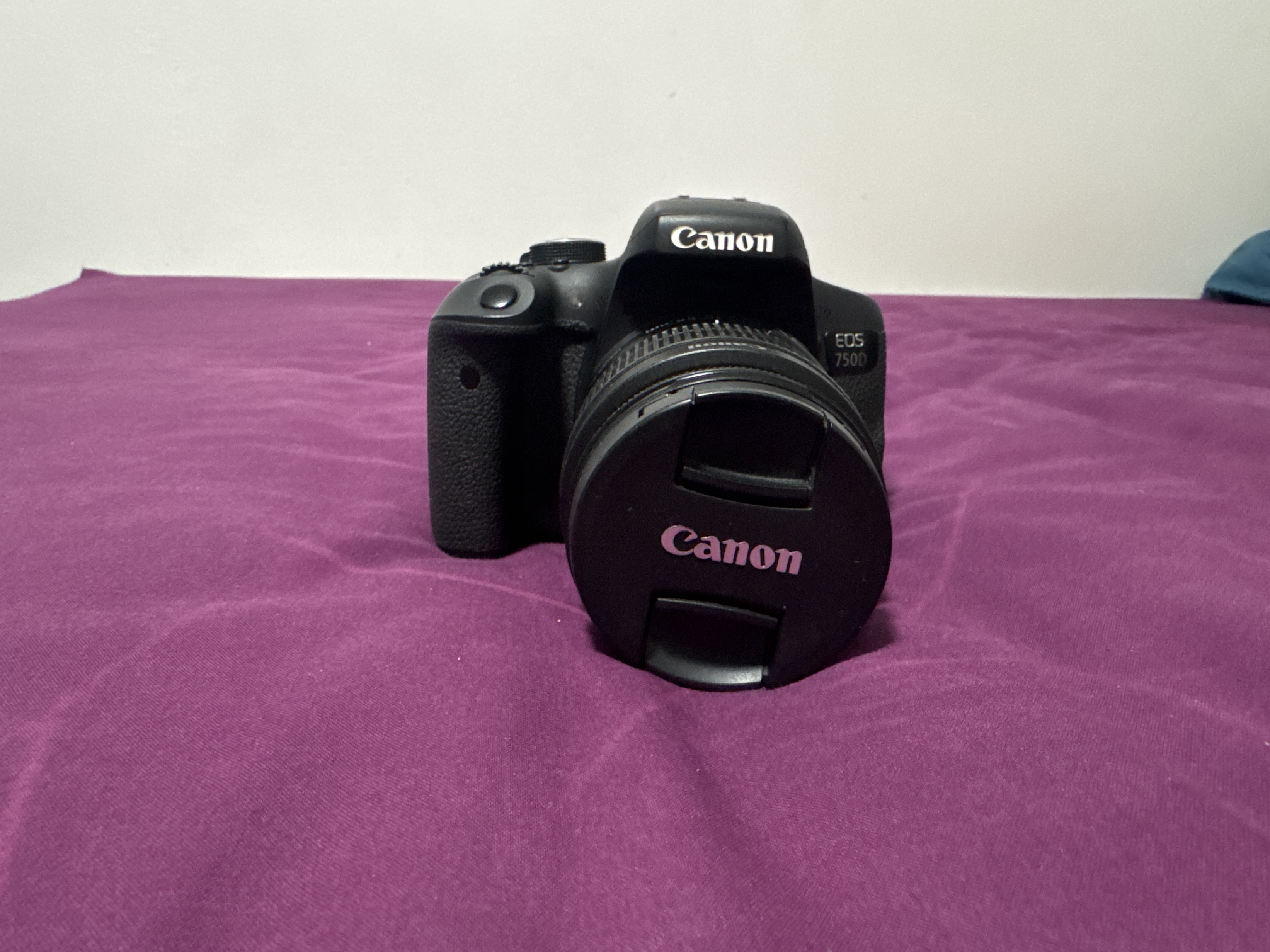 Canon 750d dslr camera – perfect for photography & content creation
