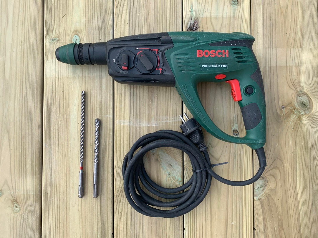 Kraftfull bosch borrhammare 750w 