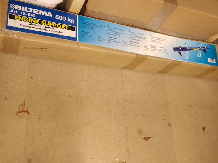 Løfteåk for motorarbeid