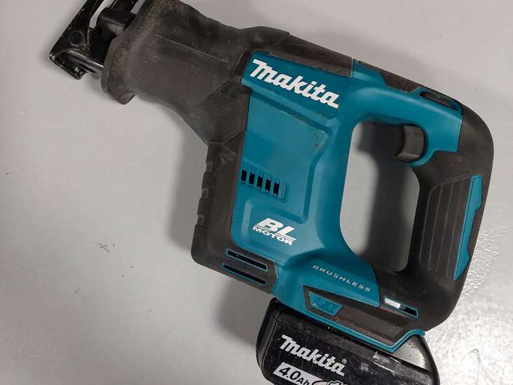 Makita djr188 puukkosaha