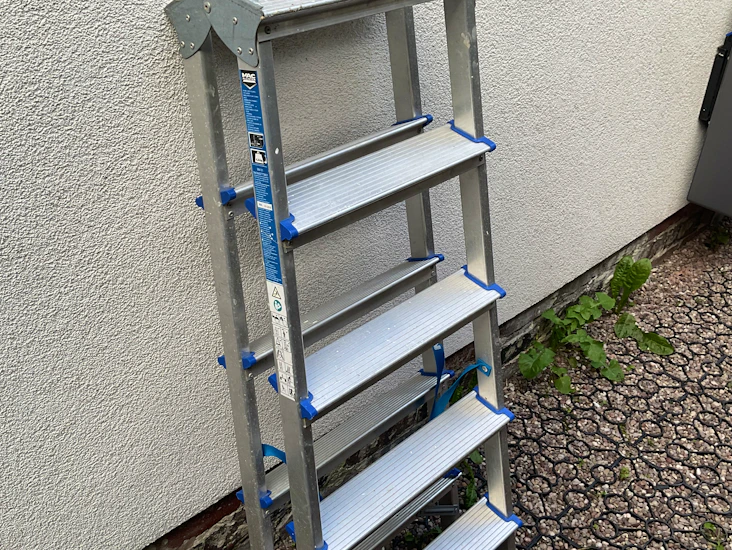 Stepladder - 5 step aluminium double sided folding mac allister ladder