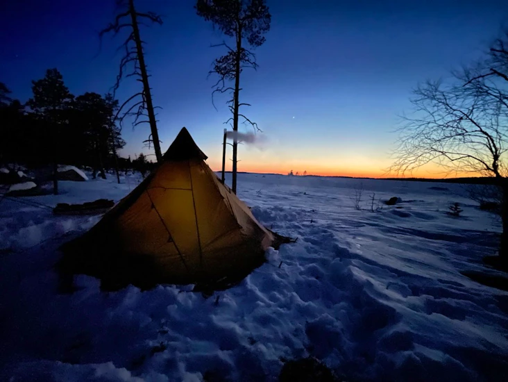 Kotateltta nova explorer ja kamina