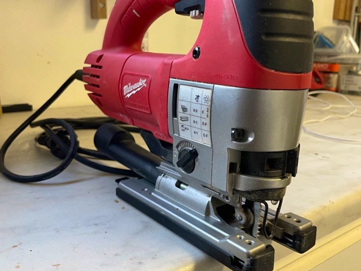 Milwaukee sticksåg med sladd