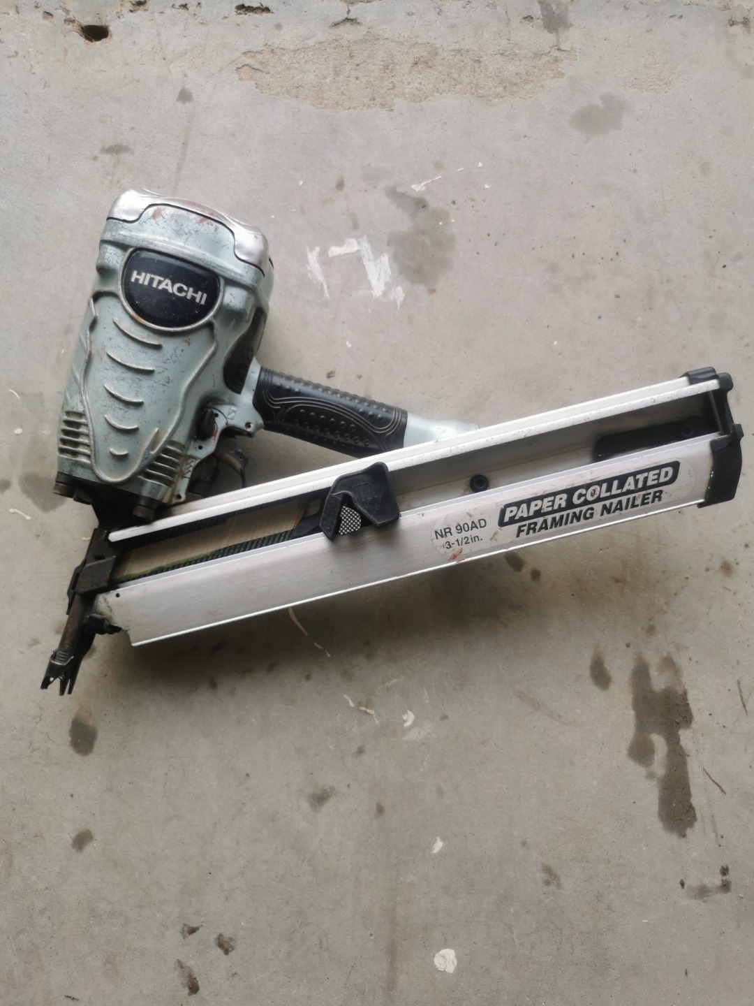 Hitachi spikpistol