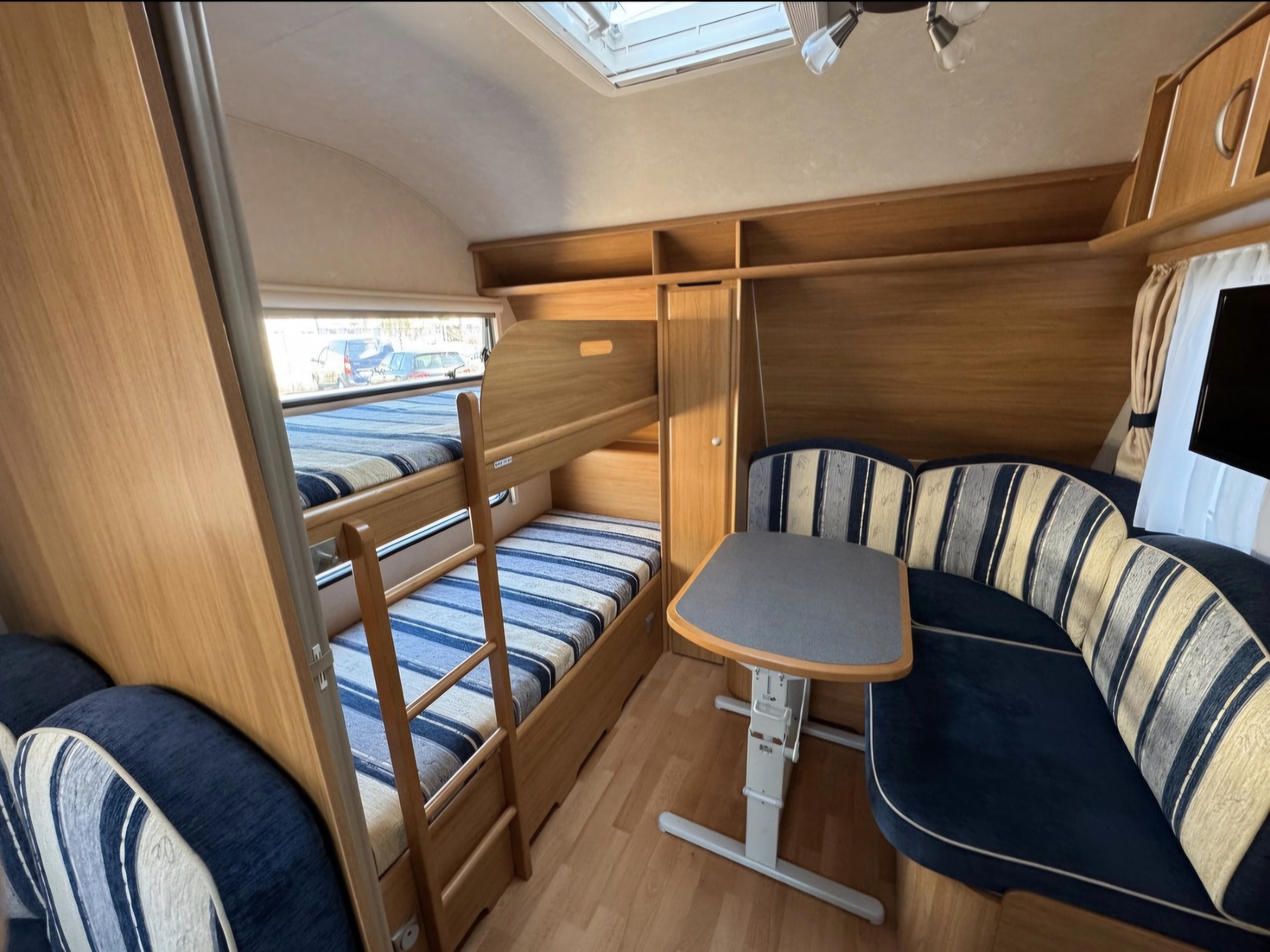 Adria classica 663kp barnkammarvagn 