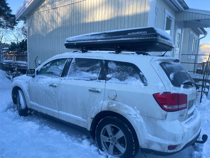 Stor talbox med takräcke