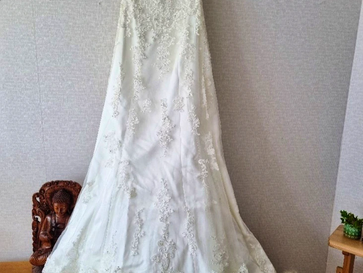 Brudklänning strl 10