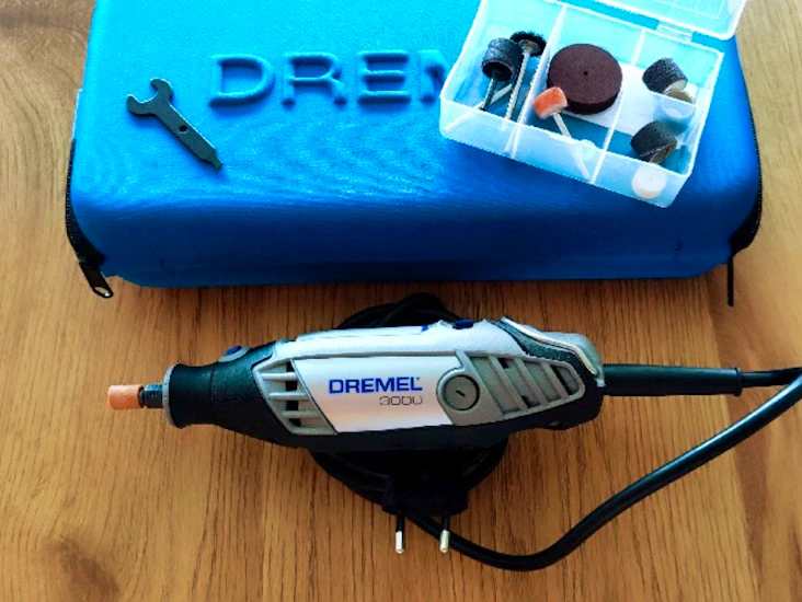 Dremel 3000 och många tillbehör