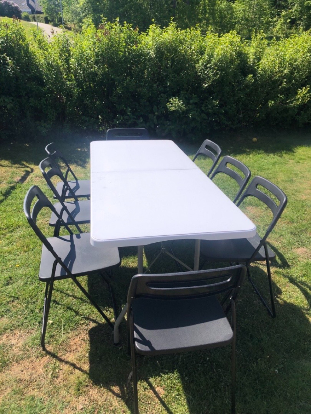 Paket 8 bord och 46 stolar