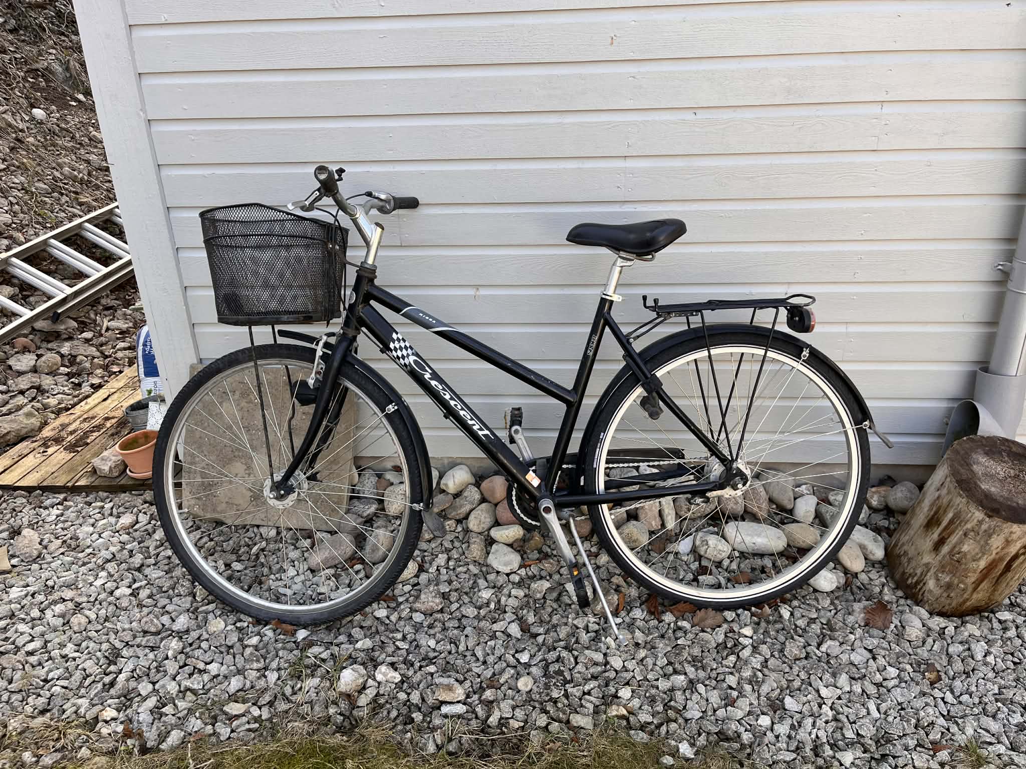 Crescent rissa damcykel - bekväm stadscykel med korg