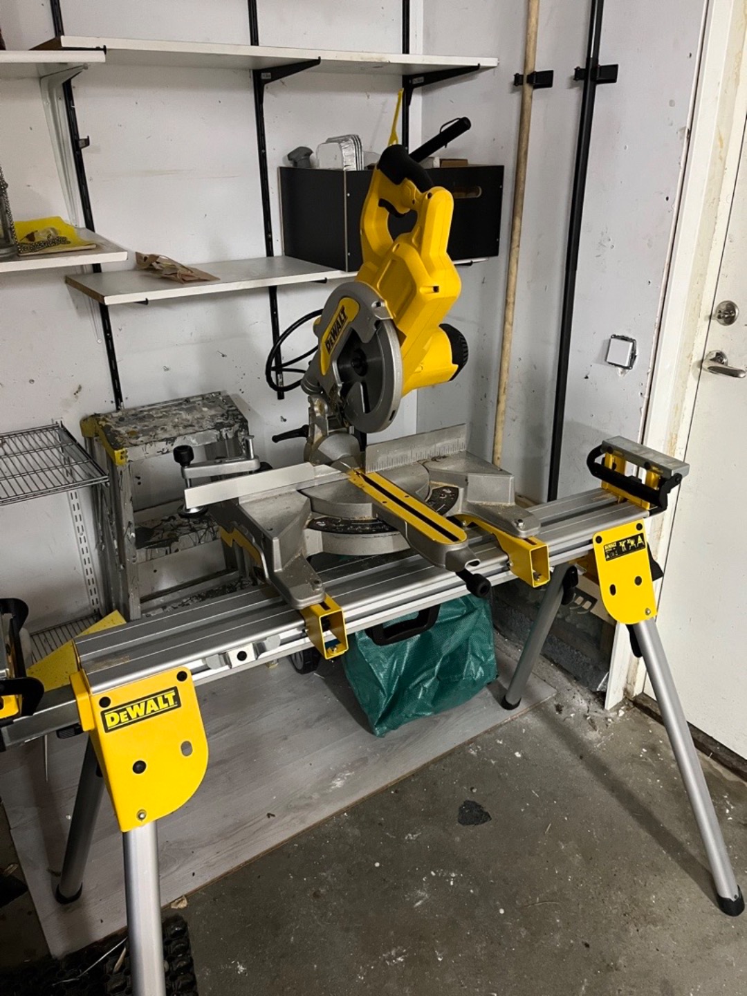 Dewalt kap-&gersåg
