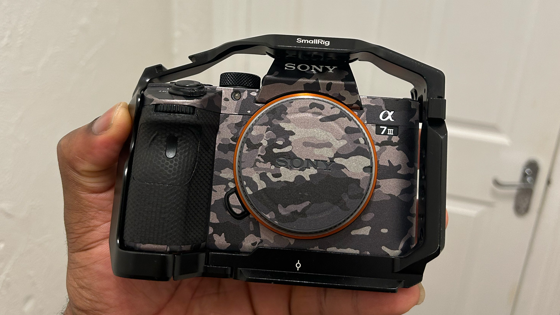 Sony alpha 7 iii full-frame mirrorless camera with sigma 24-70mm f/2.8 art ii 24.2mp, 4k video, fast 0.02s 693 point hybrid af & 5 axis stabilisation 