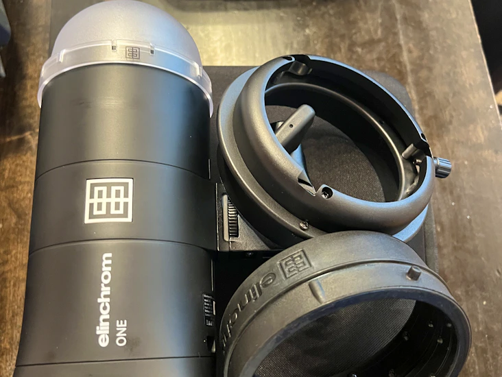 Elinchrom one off camera flash kit - (2)!