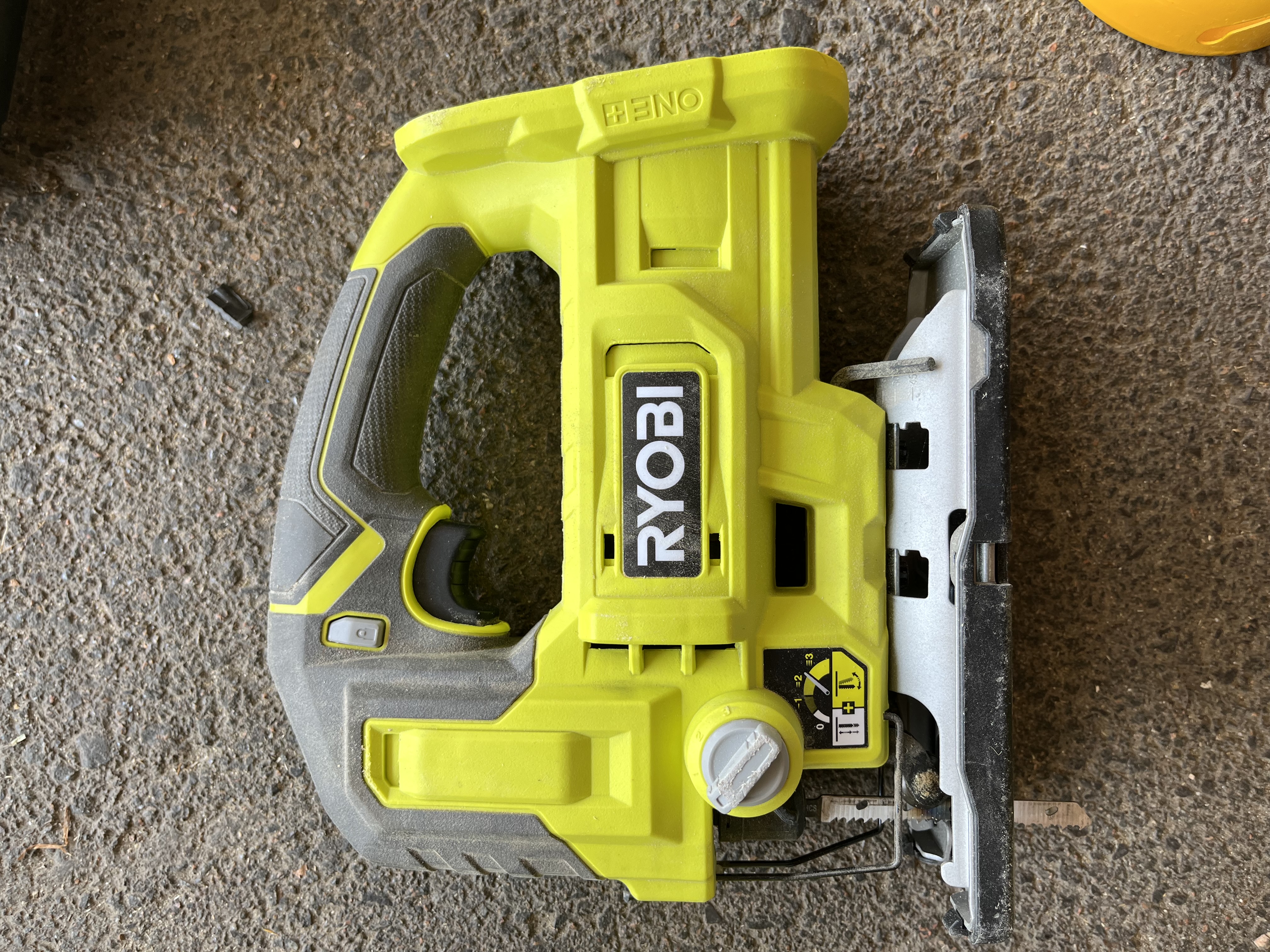 Ryobi stikksag