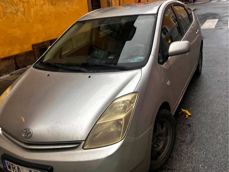 Toyota prius1.5vhybrid