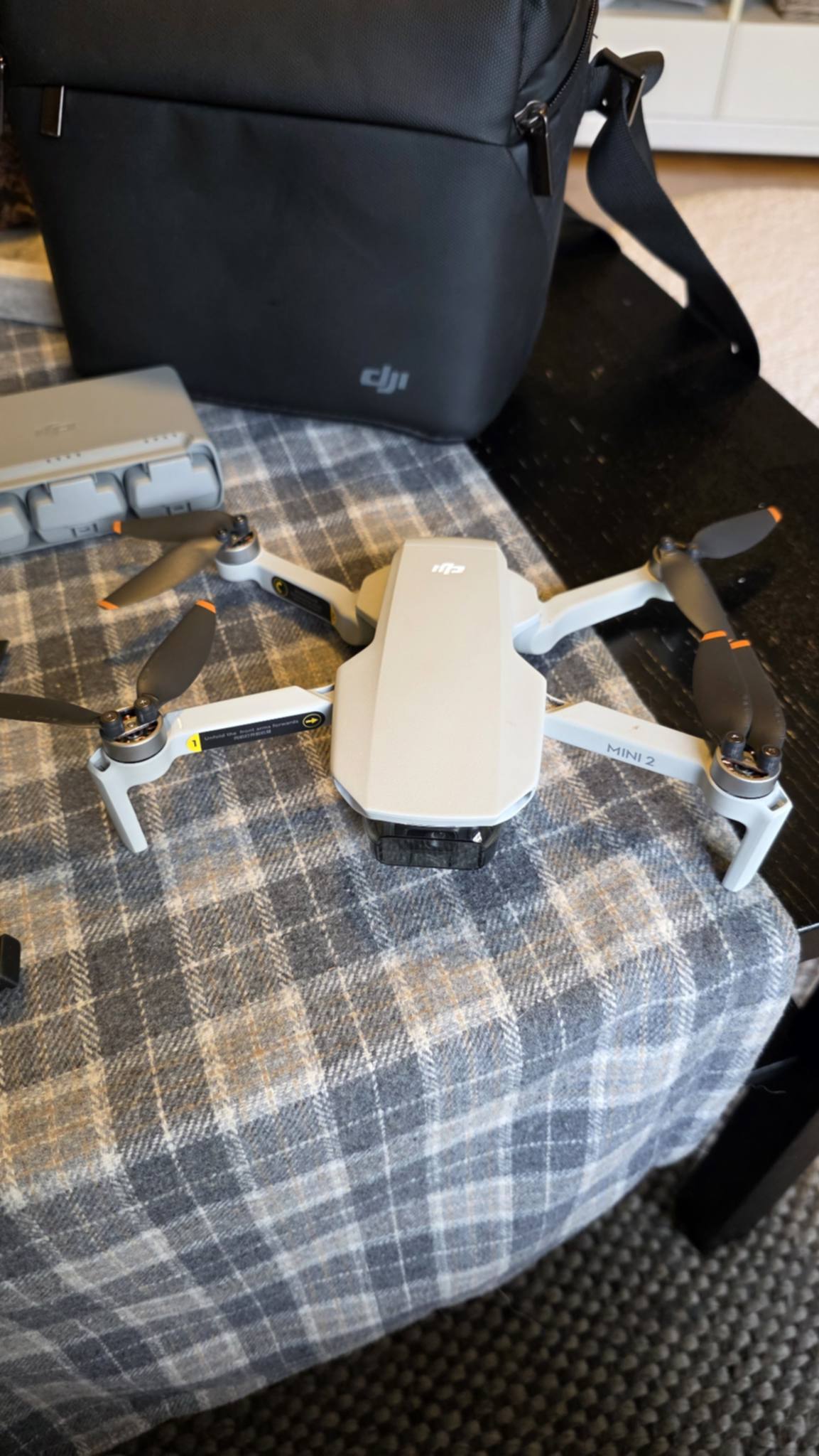 Dji mini 2 fly more combo – perfekt drone til ferie, innhold og opplevelser! 🚁📸