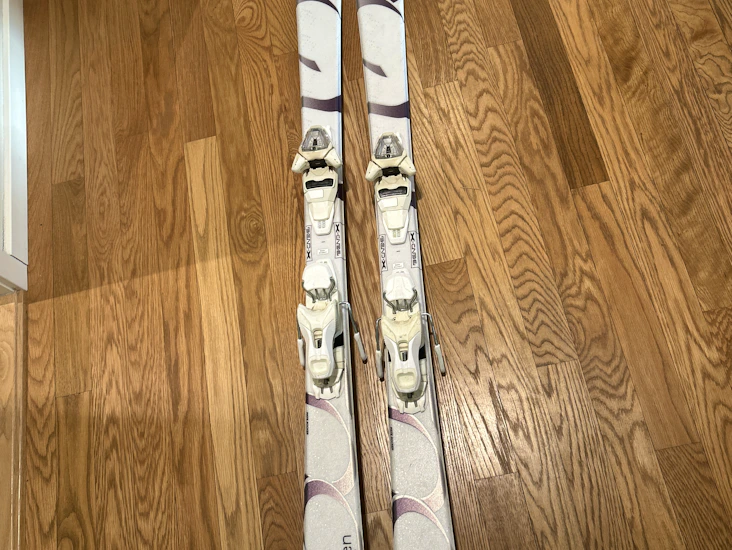 Atomic carvingski 162 cm