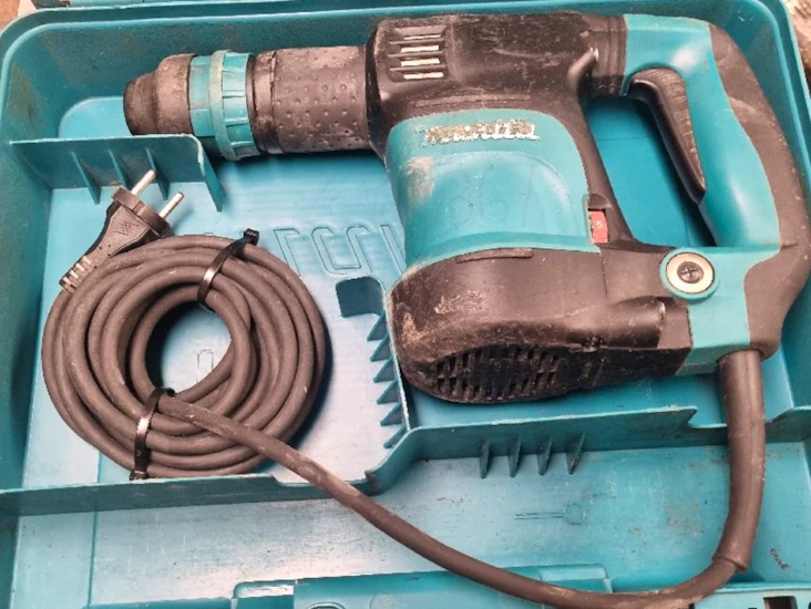 Makita mejselhammare/bilmaskin