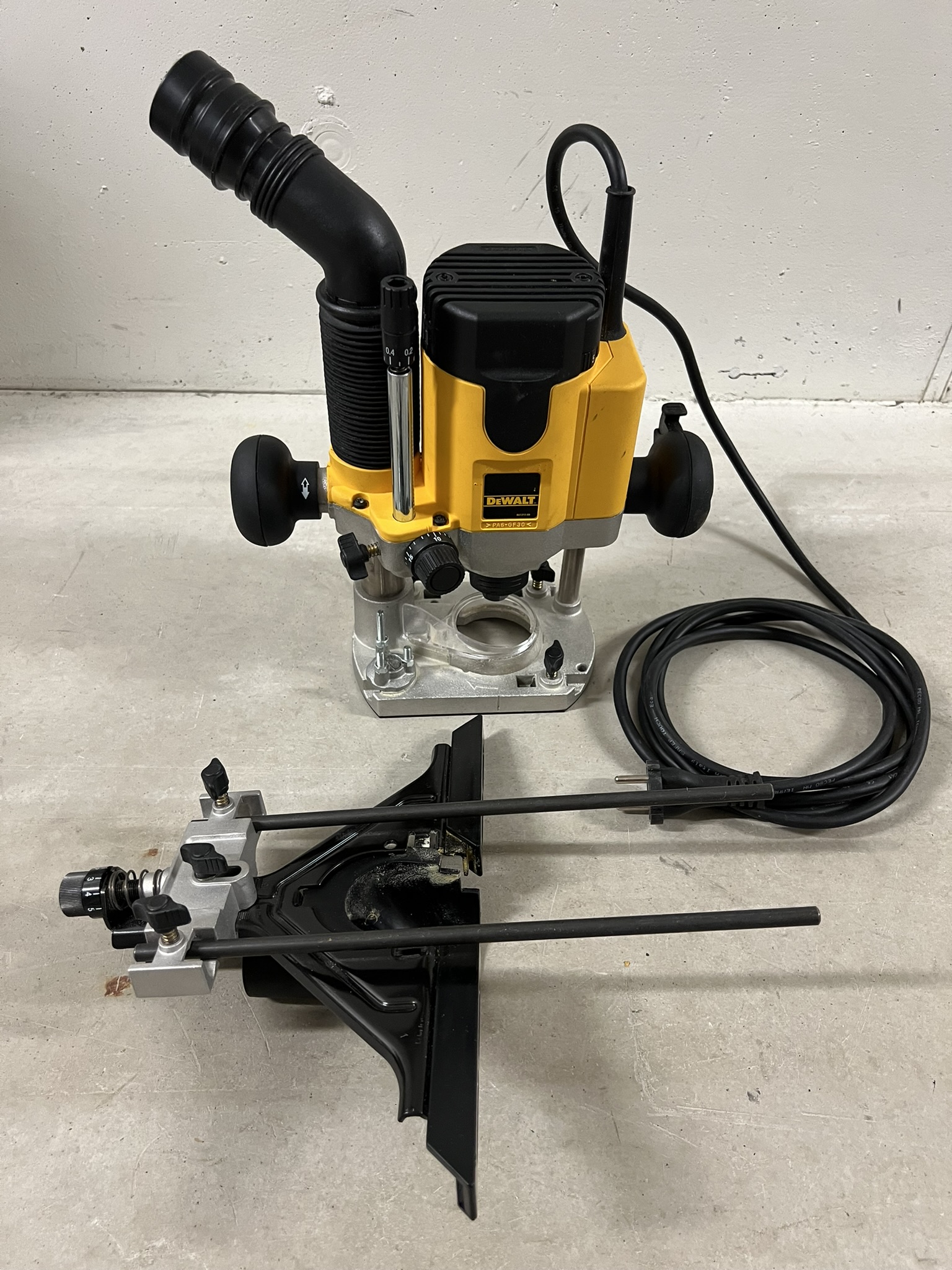 Dewalt dw621 håndoverfres