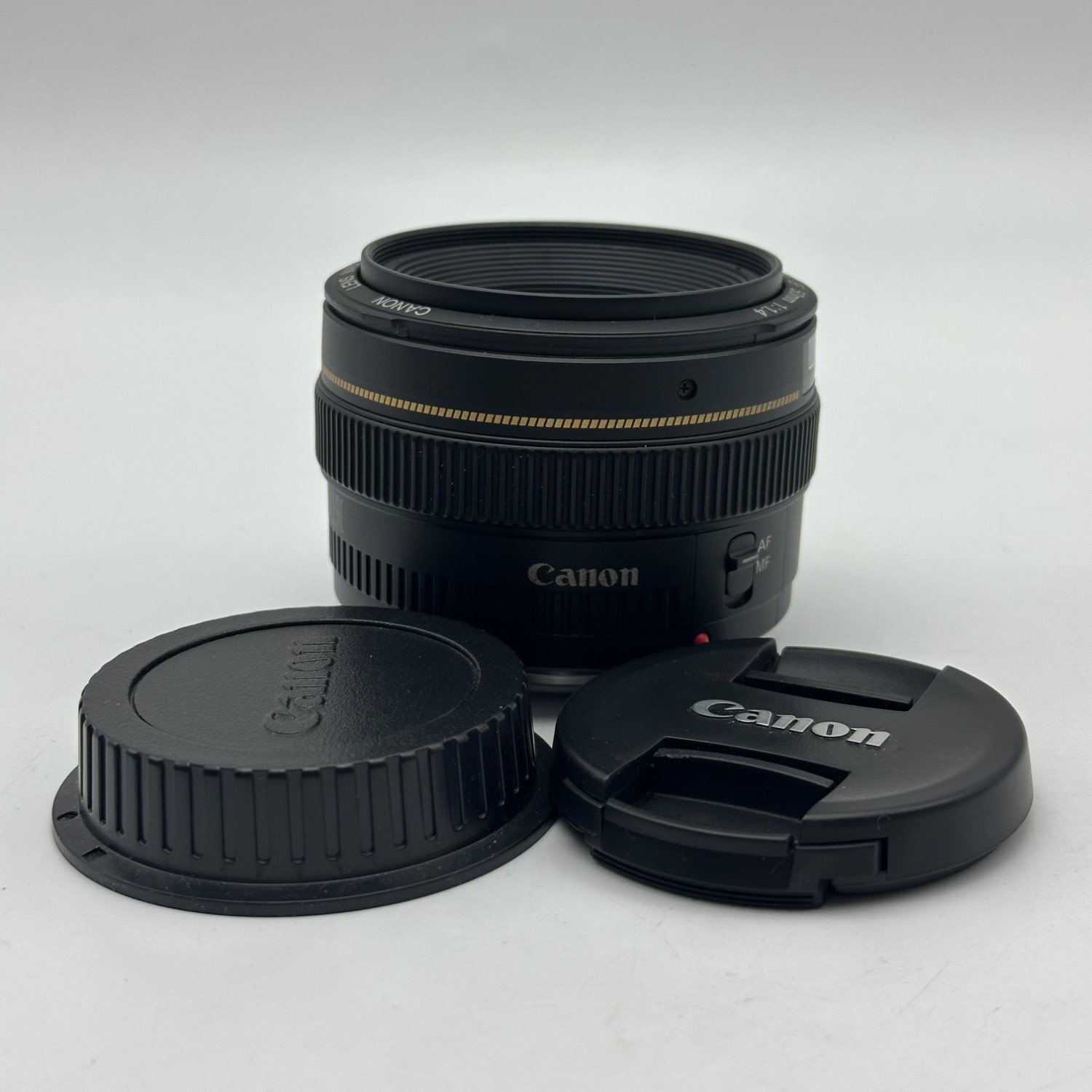 Canon ef 50mm f/1.4 usm lens