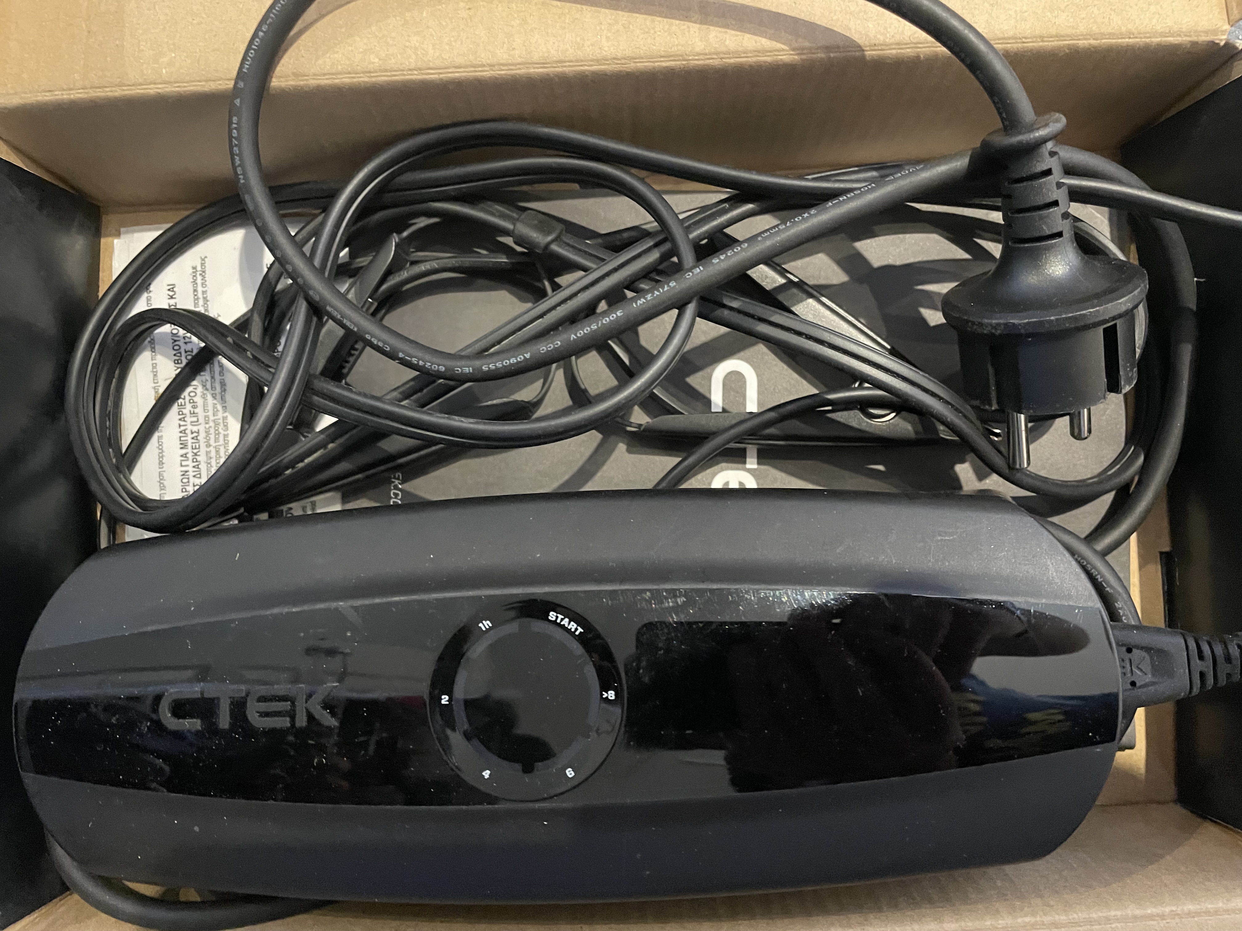 Ctek cs one batteriladdare