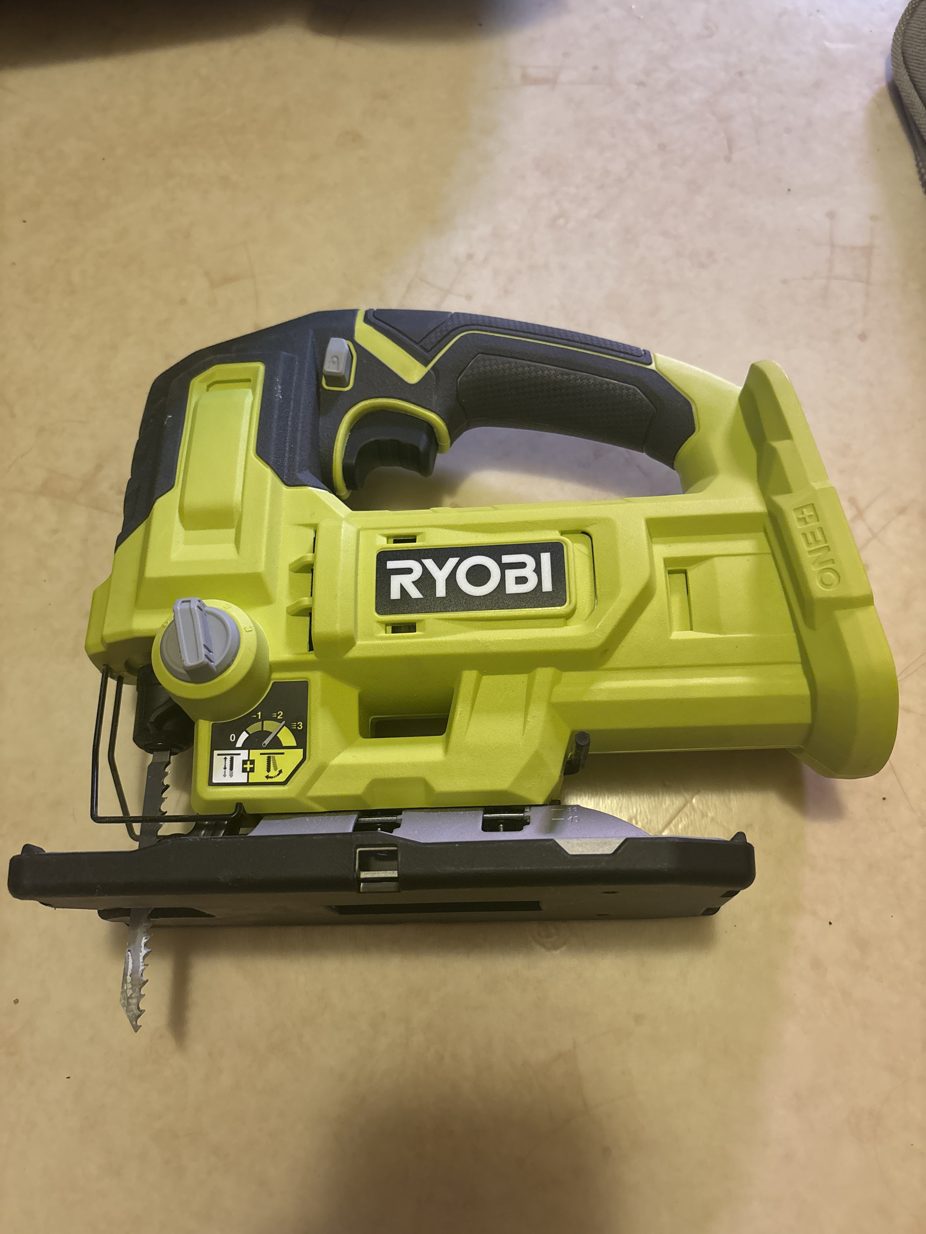 Ryobi sticksåg