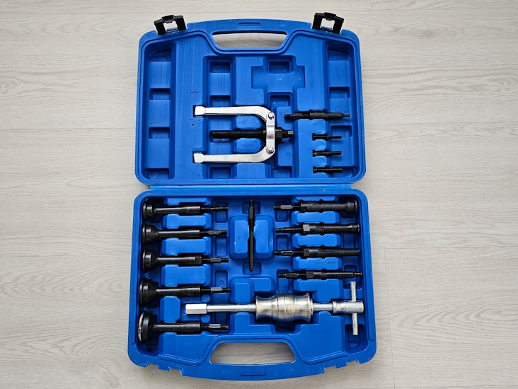 Laakerin sisäpuolinen ulosvetäjä sarja