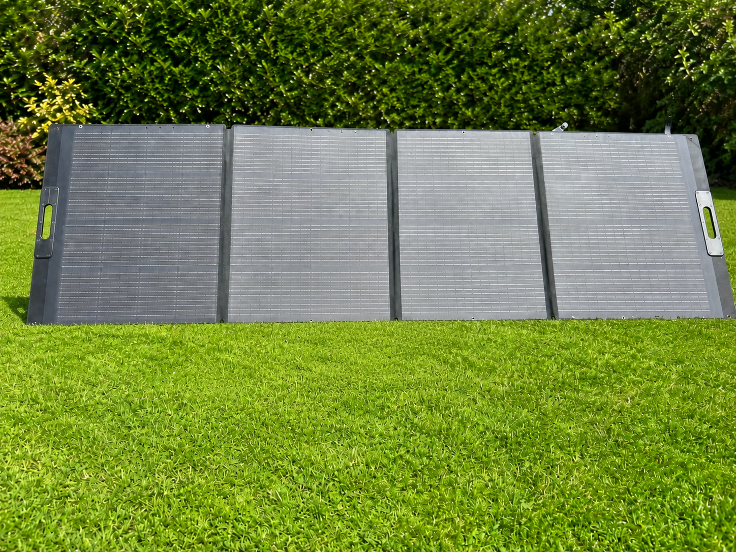Bluetti pv350 350w foldable solar panel – portable solar panel hire
