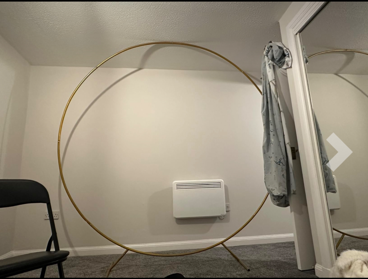 Round balloon and flower arch