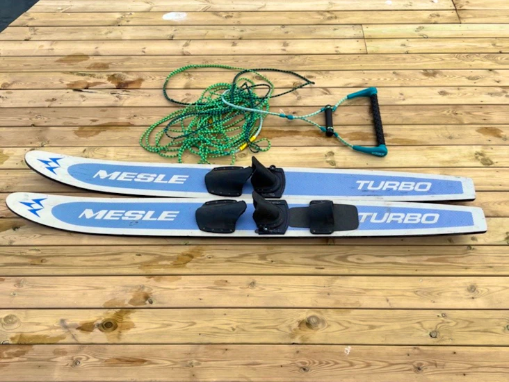 Vattenskidor & draglina