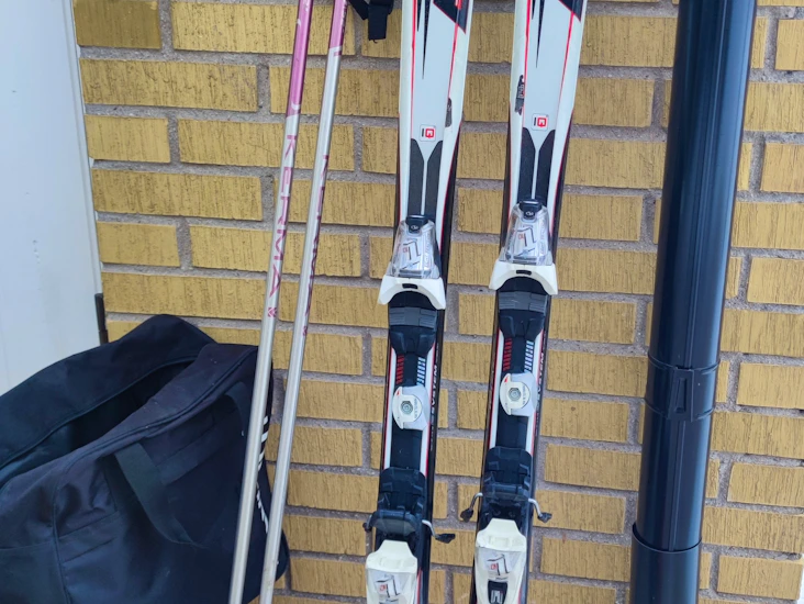 Skidor alpint komplett set
