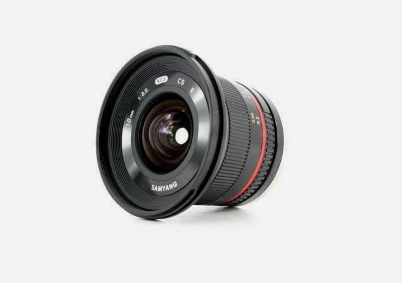 Samyang 12mm f2 - compatible with e mount