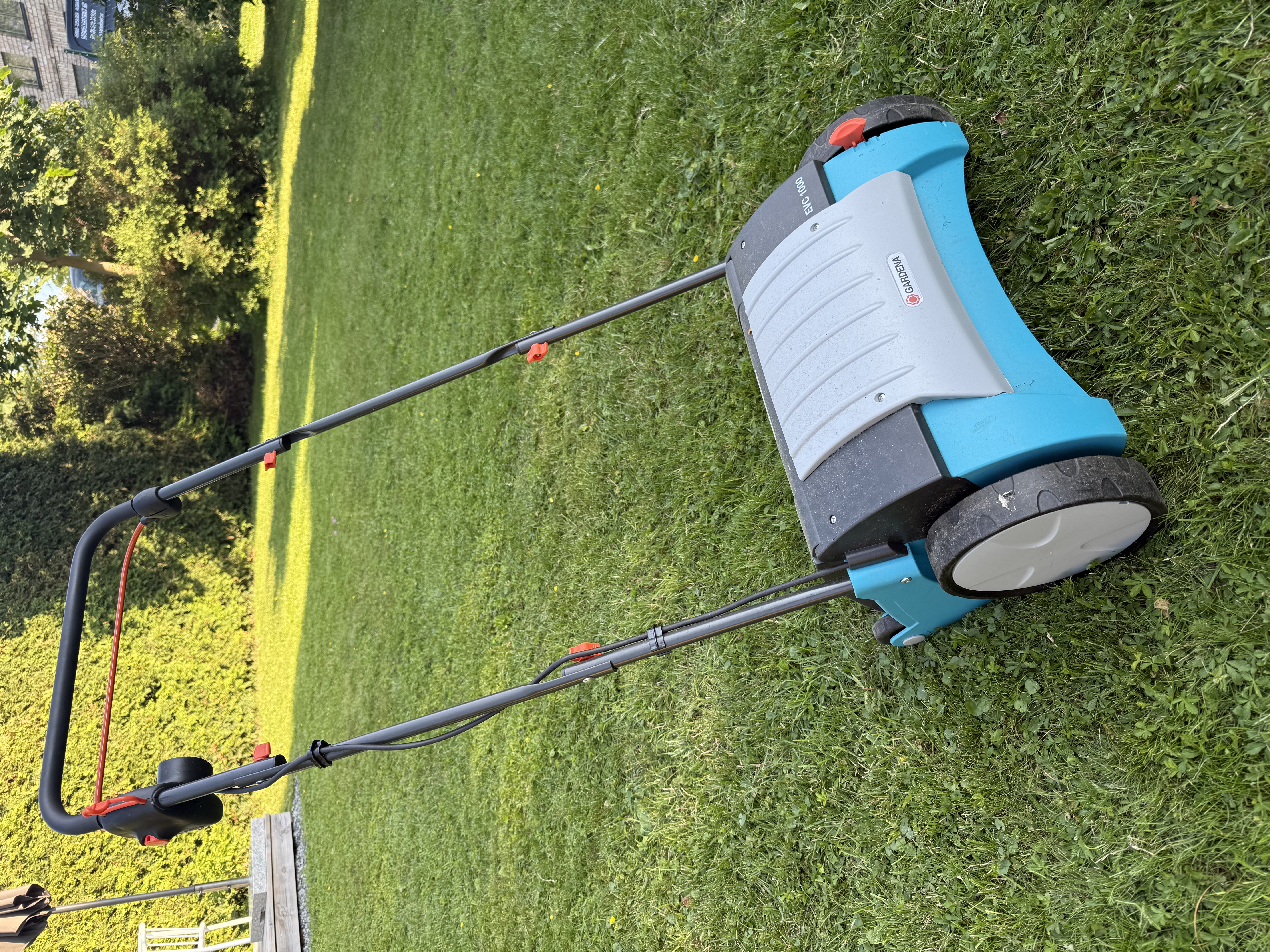 Gardena evc 1000 vertikalskärare