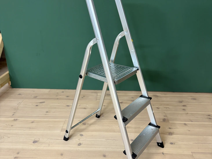 Stege 60cm till översta trappsteget