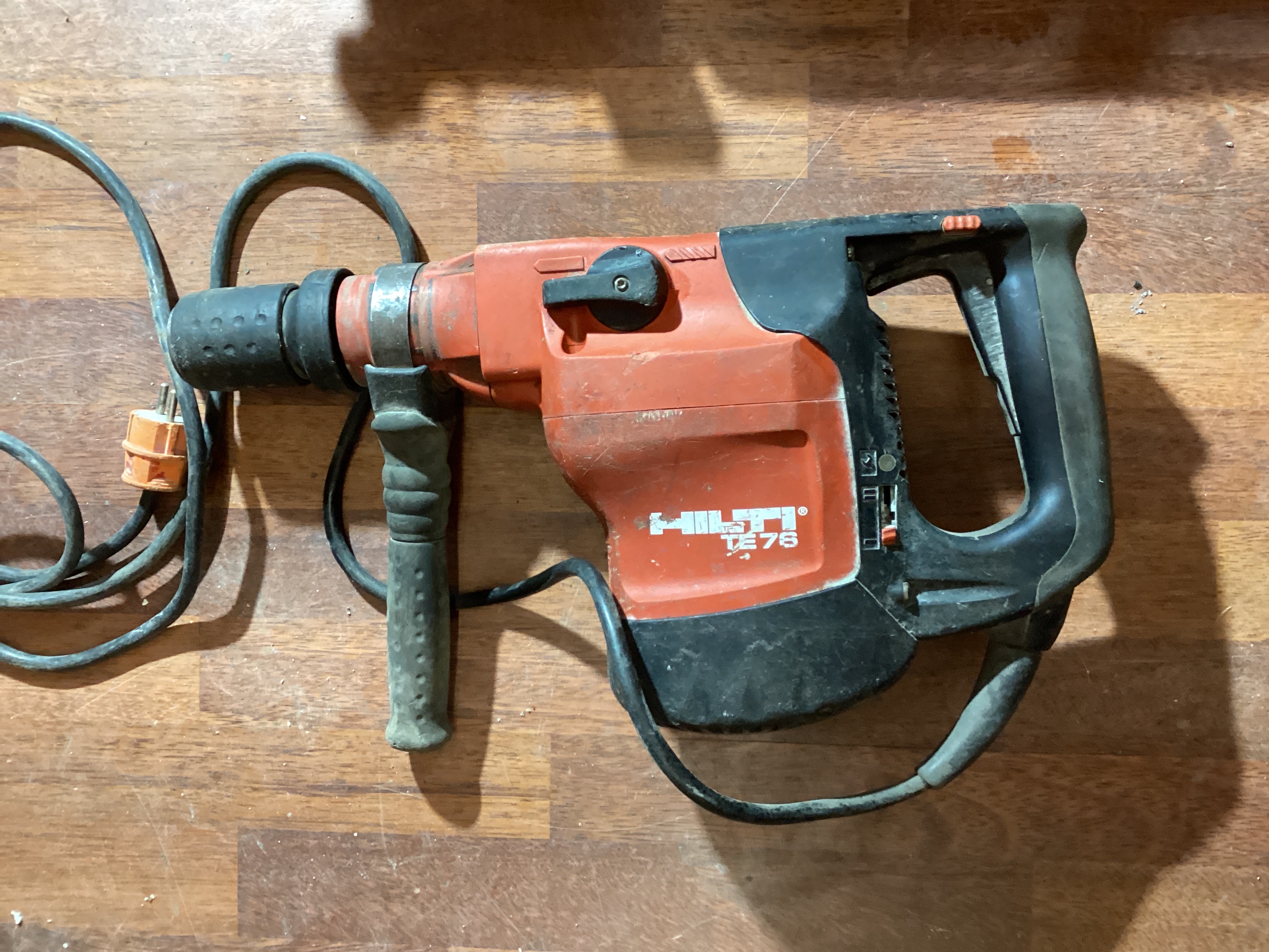 Bor og meiselmaskin hilti te76