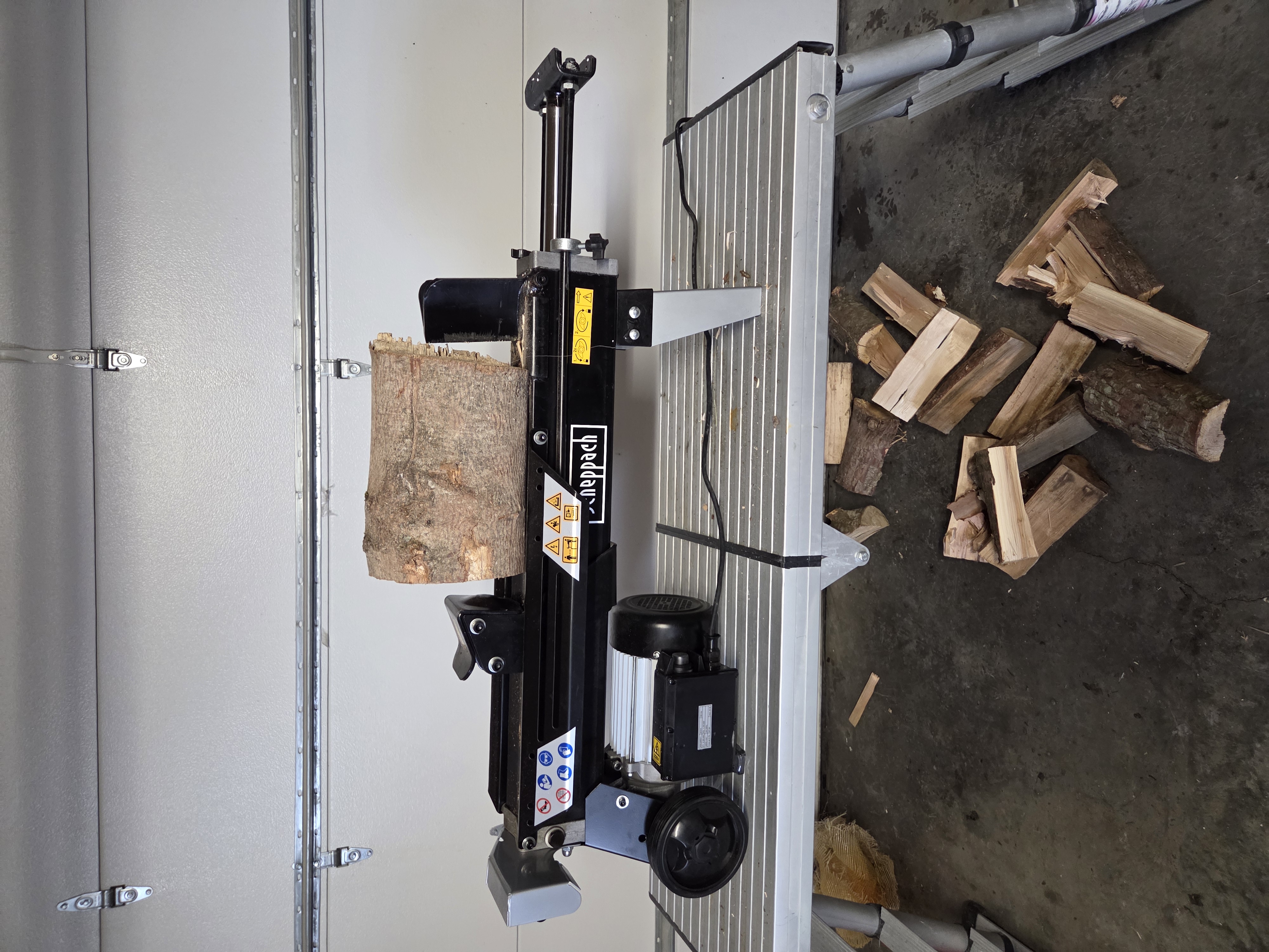 Elektrisk vedkløyver 7 tonn