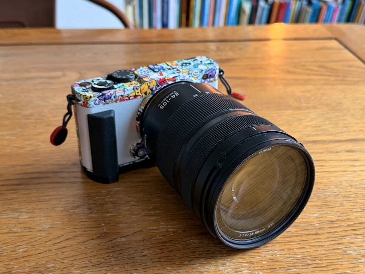 Panasonic lumix s9 & 24-105mm lens