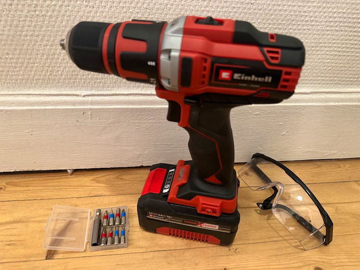 Skruvdragare, borrmaskin, bits, borrar