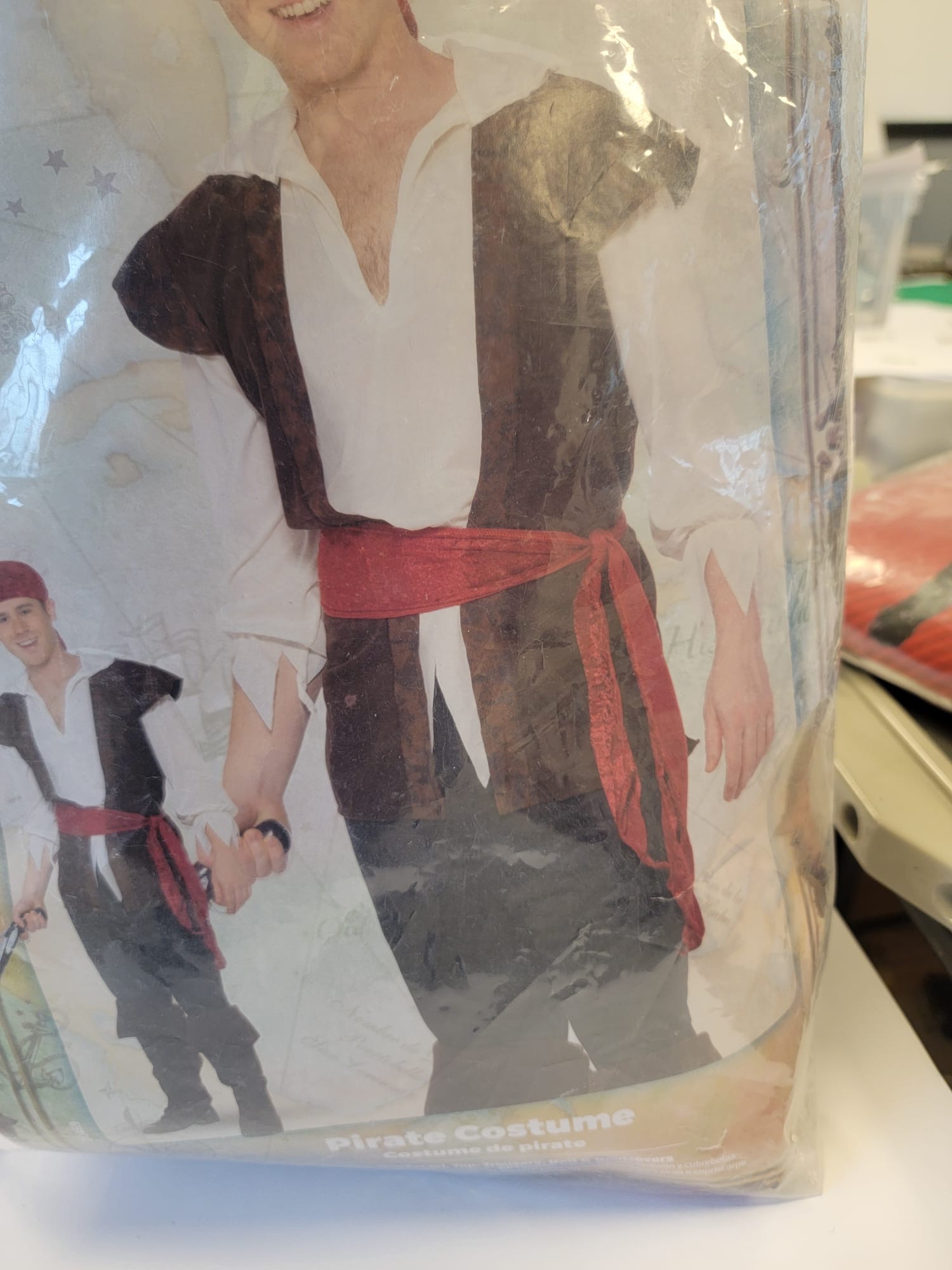 Male pirate costume