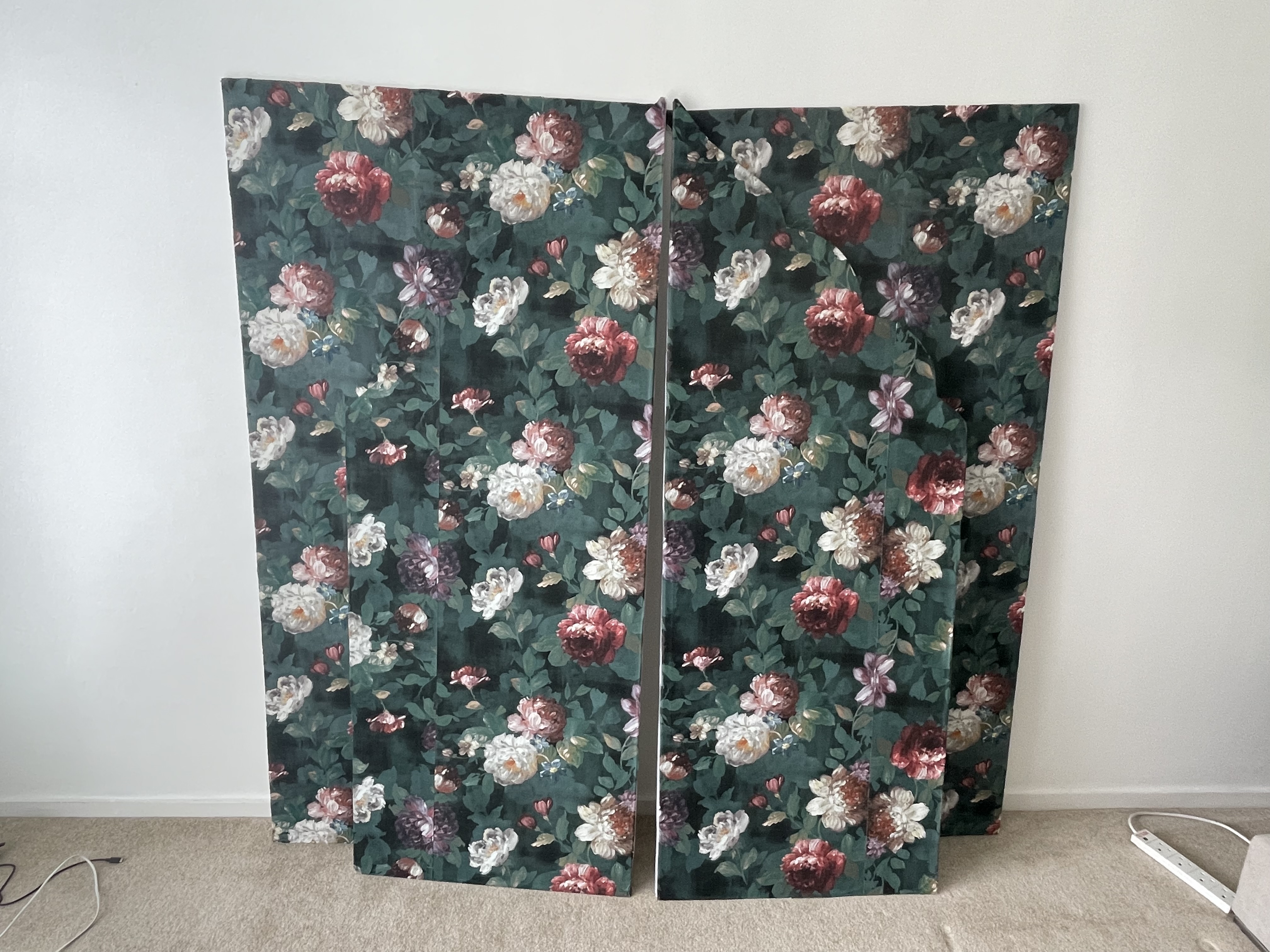 Double sided backdrop