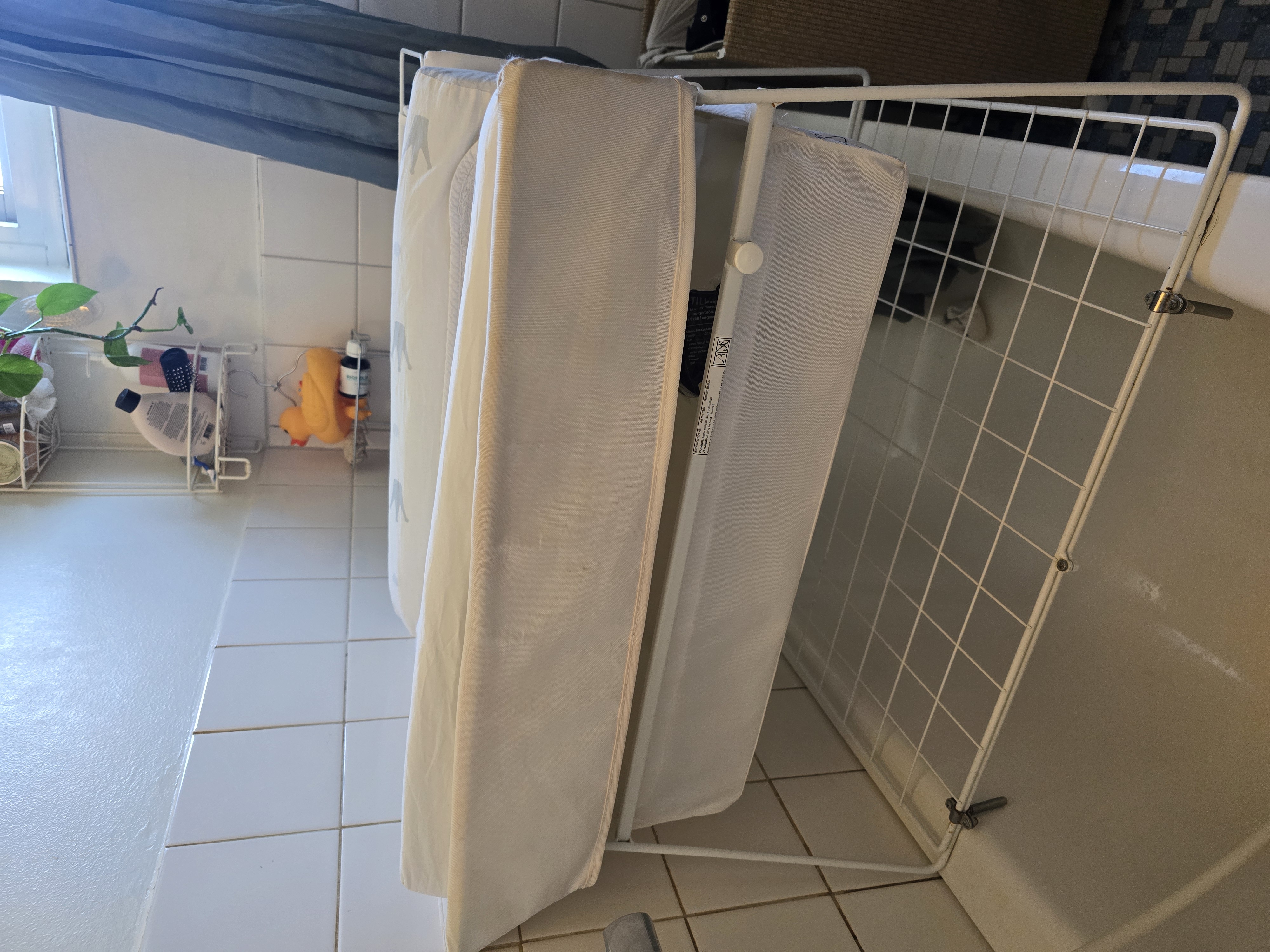 Skötbord till badkar