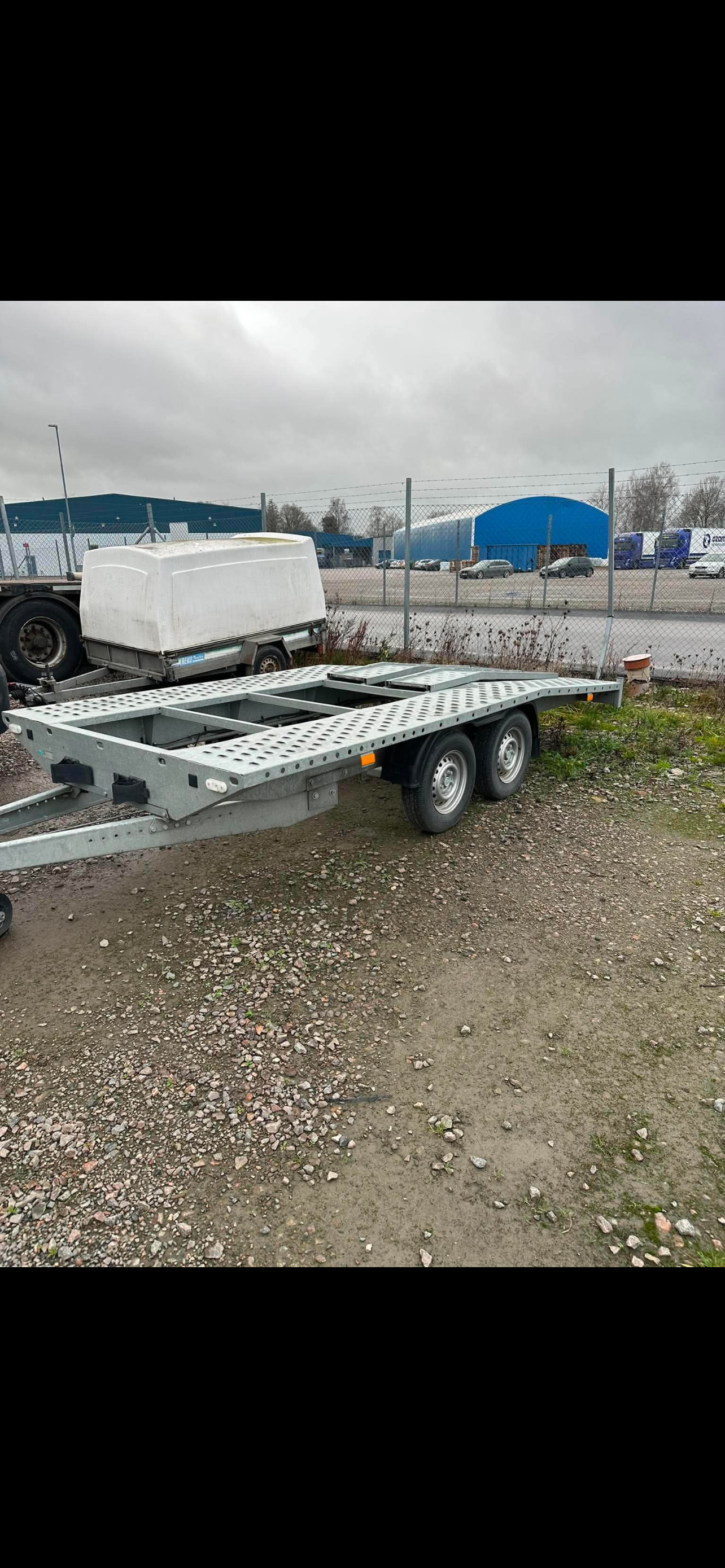 Biltransportsläp-maskinsläp lastvikt 2162 kg  