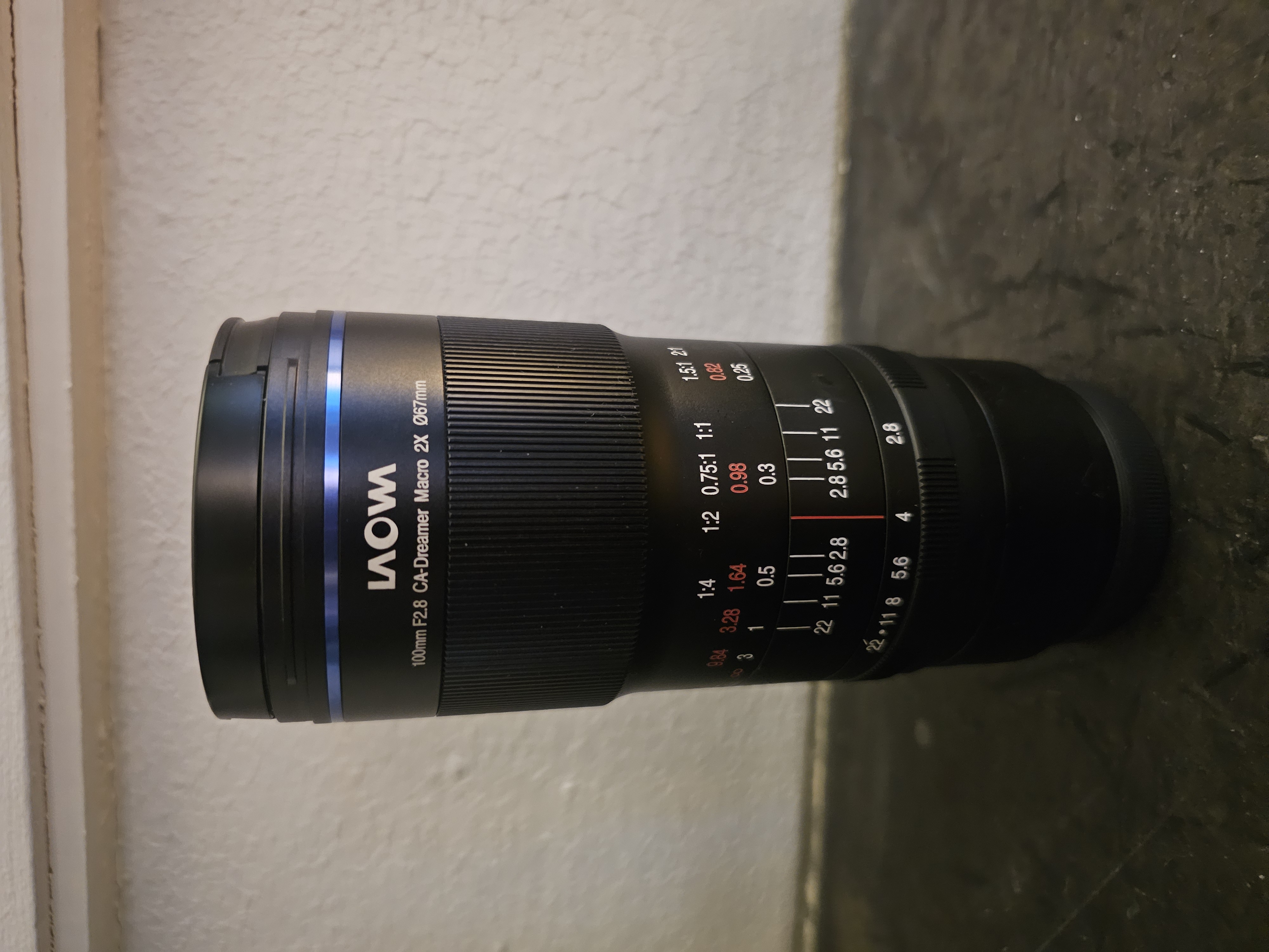 Laowa 100mm f2.8 makro 2:1 sony e