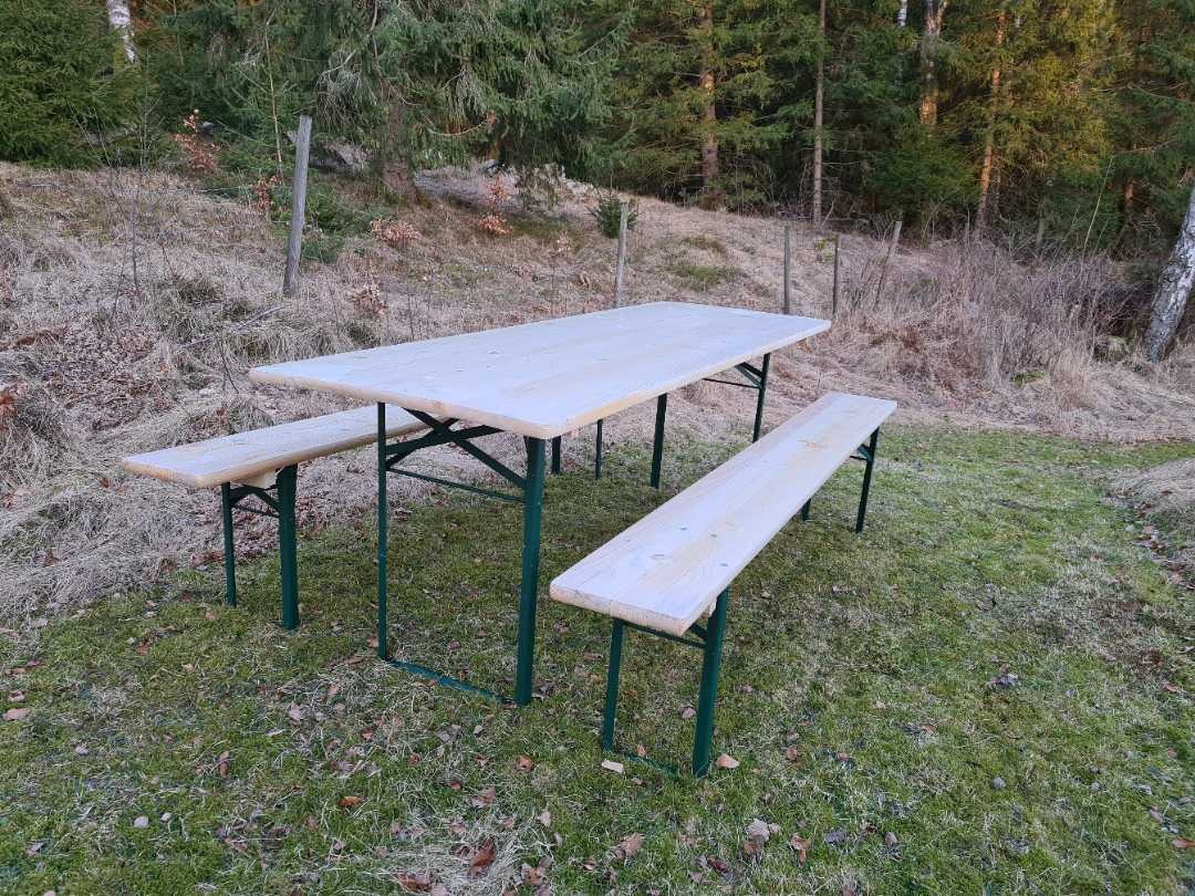Bord- och bänksett