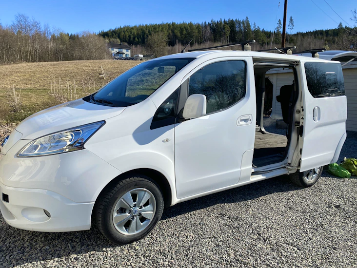 Nissan e-nv 200 evalia - varebil / 7-seter